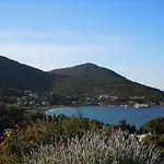 Roc A Mare