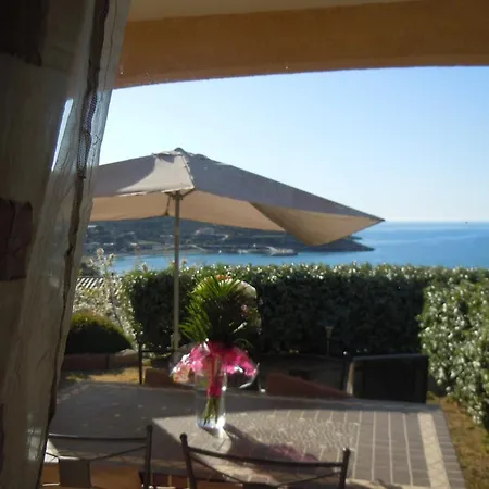 Apartment Roc A Mare